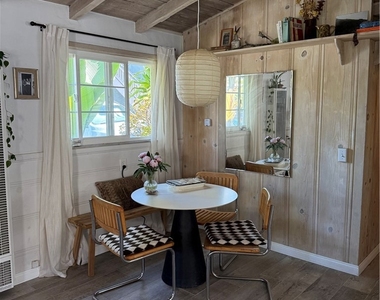 953 Glenneyre - Photo Thumbnail 2