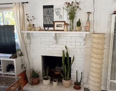 953 Glenneyre - Photo Thumbnail 3