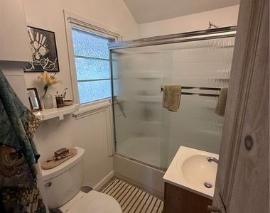 953 Glenneyre - Photo Thumbnail 7