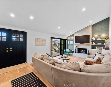 8541 Kelso Drive - Photo Thumbnail 11