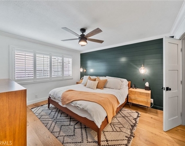 8541 Kelso Drive - Photo Thumbnail 17