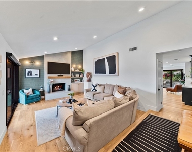 8541 Kelso Drive - Photo Thumbnail 12