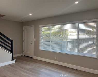 1030 Mission Drive - Photo Thumbnail 4