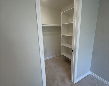 2243 Martin - Photo Thumbnail 22