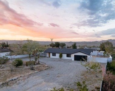 60468 Latham Trail - Photo Thumbnail 2