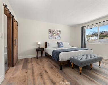 60468 Latham Trail - Photo Thumbnail 20