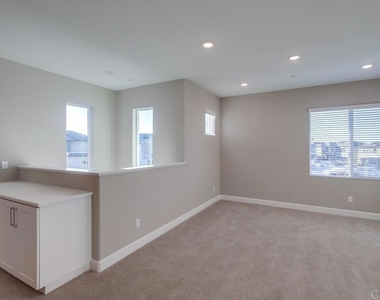 12641 Stella Lane - Photo Thumbnail 7