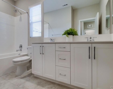 12641 Stella Lane - Photo Thumbnail 12