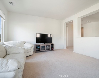 3126 Vista Terrace - Photo Thumbnail 21