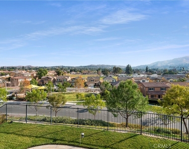 3126 Vista Terrace - Photo Thumbnail 36