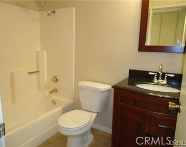 30538 Laramie Avenue - Photo Thumbnail 11
