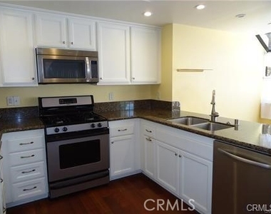 30538 Laramie Avenue - Photo Thumbnail 4