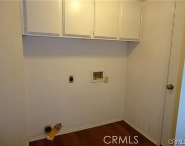 30538 Laramie Avenue - Photo Thumbnail 14
