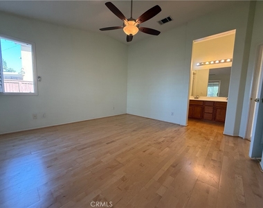 33015 Eagle Point Drive - Photo Thumbnail 9