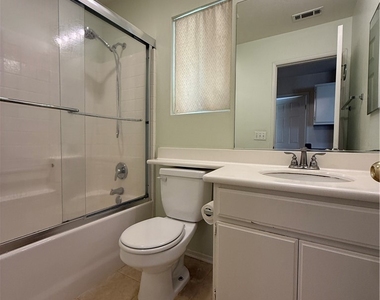 33015 Eagle Point Drive - Photo Thumbnail 13