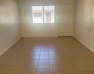 16784 Sultana Street - Photo Thumbnail 4