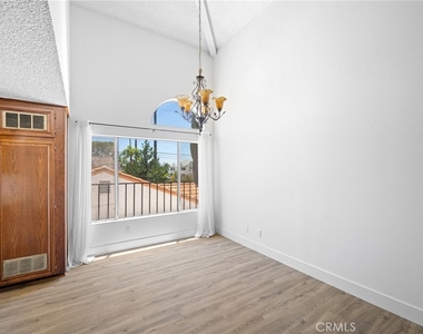 6406 Denny Avenue - Photo Thumbnail 7