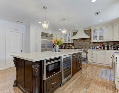 1331 Beaudry - Photo Thumbnail 17