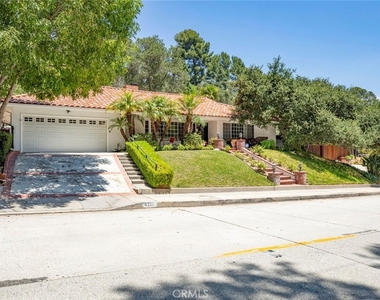 1331 Beaudry - Photo Thumbnail 2