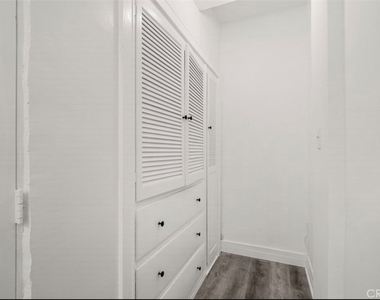2121 James M Wood Boulevard - Photo Thumbnail 10