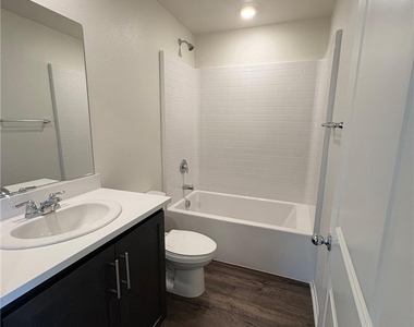 14059 Shayna Street - Photo Thumbnail 14