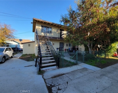 757 S Towne Avenue - Photo Thumbnail 13