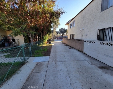 757 S Towne Avenue - Photo Thumbnail 11