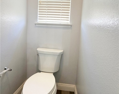 15096 Fox Ridge Drive - Photo Thumbnail 23