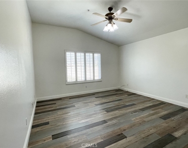 15096 Fox Ridge Drive - Photo Thumbnail 3