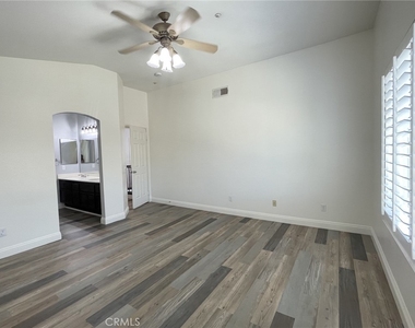 15096 Fox Ridge Drive - Photo Thumbnail 4