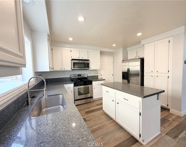 15096 Fox Ridge Drive - Photo Thumbnail 13