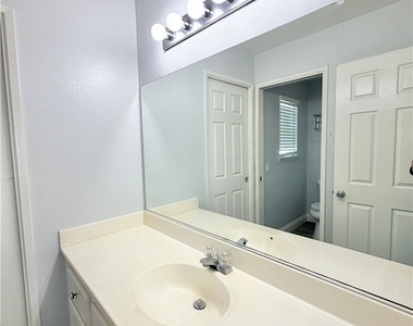 15096 Fox Ridge Drive - Photo Thumbnail 17