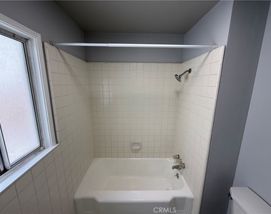 10172 Vena - Photo Thumbnail 3