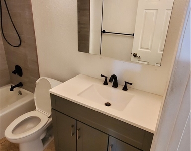 351 E Verdugo Avenue - Photo Thumbnail 14