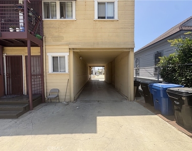 950 S New Hampshire Ave - Photo Thumbnail 15