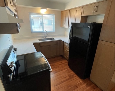 5716 Sultana Avenue - Photo Thumbnail 5