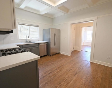 685 37th Street - Photo Thumbnail 6