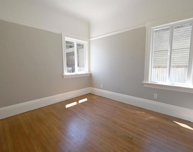 685 37th Street - Photo Thumbnail 7