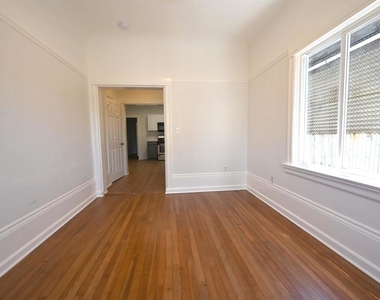 685 37th Street - Photo Thumbnail 3