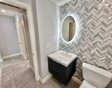 4238 Diavila Ave - Photo Thumbnail 25