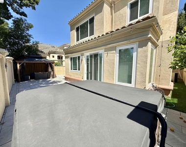 4238 Diavila Ave - Photo Thumbnail 51
