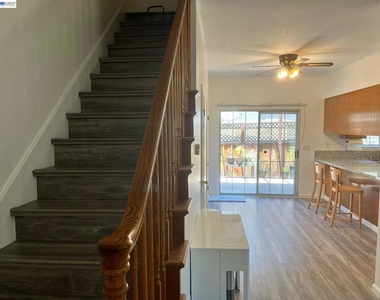 43572 Bryant St - Photo Thumbnail 11