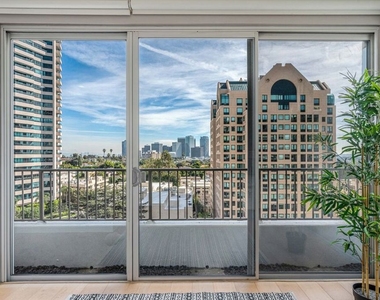 10501 Wilshire Boulevard - Photo Thumbnail 9