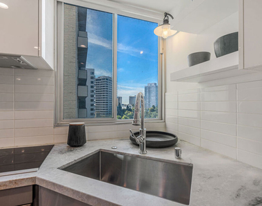 10501 Wilshire Boulevard - Photo Thumbnail 4