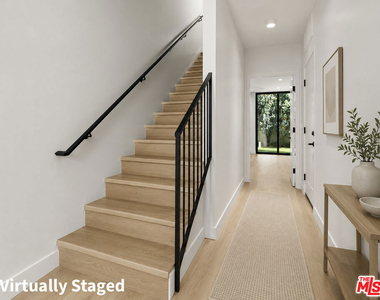 428 Arnaz Drive - Photo Thumbnail 6