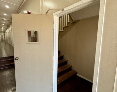 738 New Hampshire Avenue - Photo Thumbnail 9