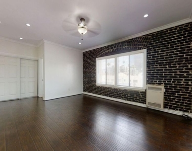 738 New Hampshire Avenue - Photo Thumbnail 14