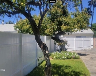 17402 Hart Street - Photo Thumbnail 2