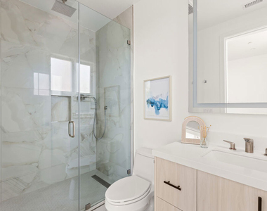 732 Indiana Avenue - Photo Thumbnail 11