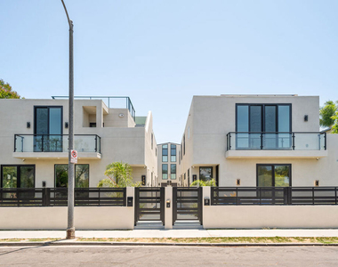 732 Indiana Avenue - Photo Thumbnail 23